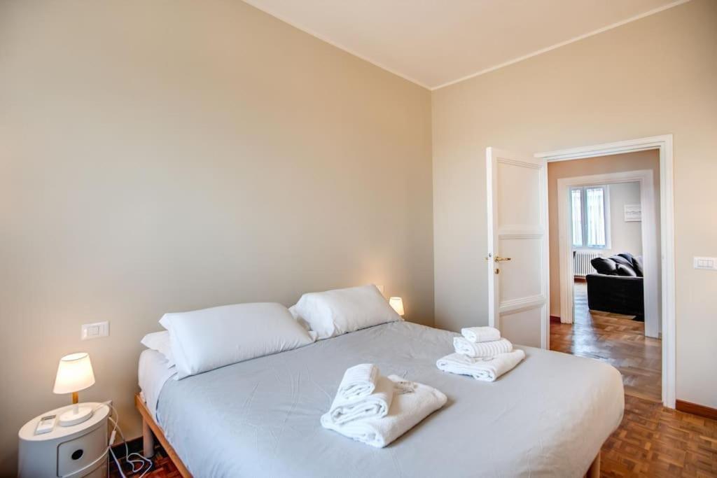 Borgo Vittorio 2 Bdr 2 Bath St Peter's Apartment Rome