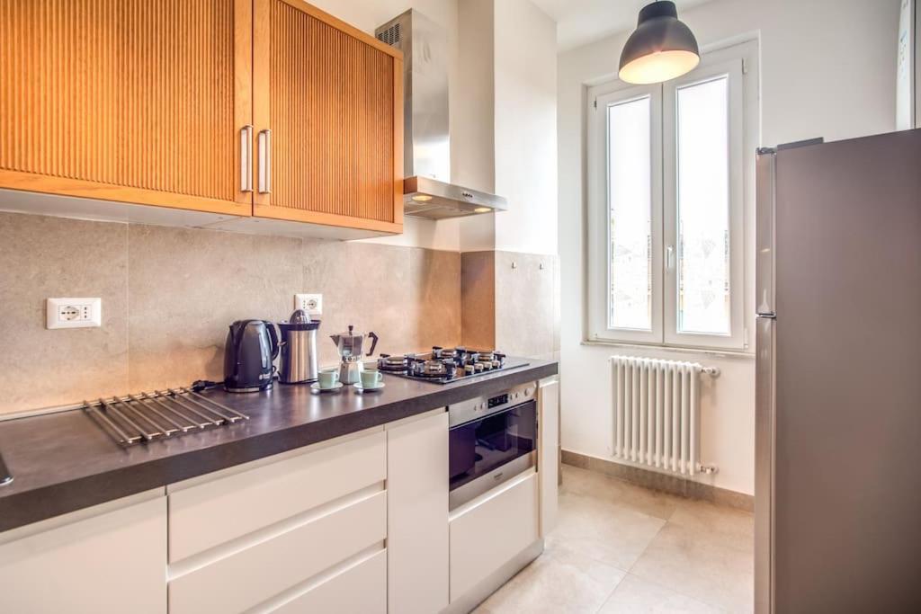 Borgo Vittorio 2 Bdr 2 Bath St Peter's Apartment Rome