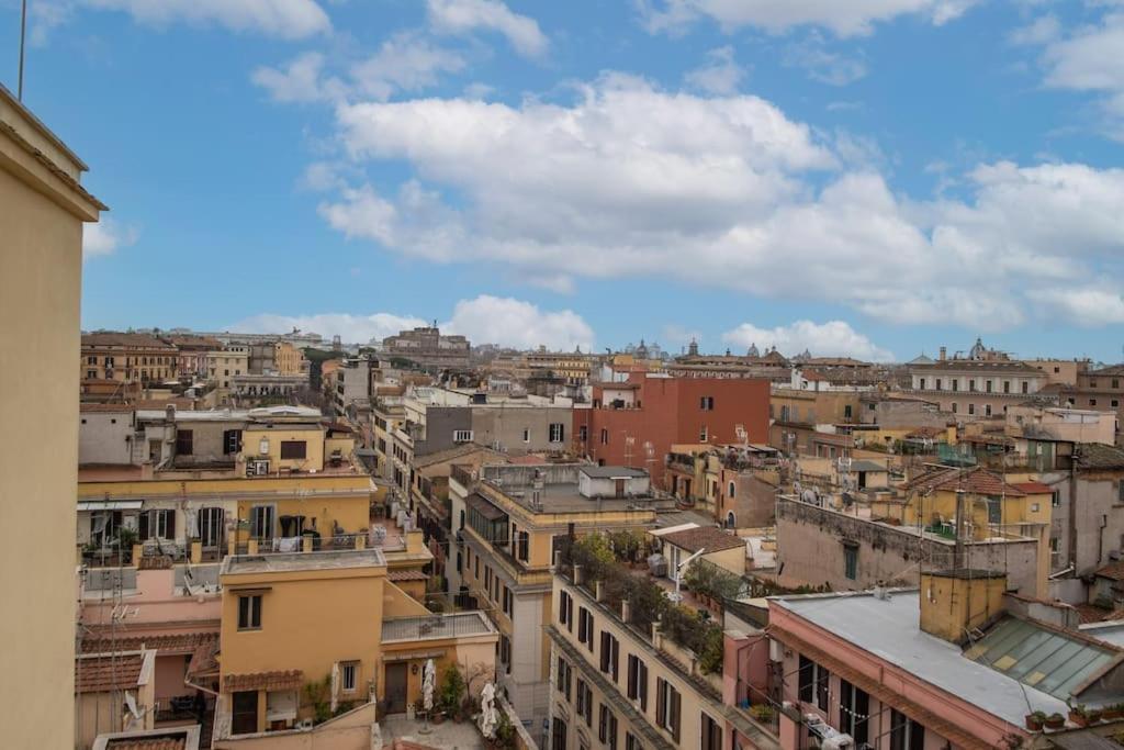 Borgo Vittorio 2 Bdr 2 Bath St Peter's Apartment